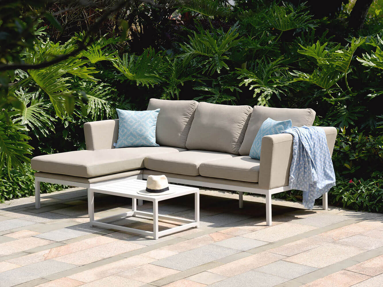 Conjunto de Sofá com Chaise Longue Argenta